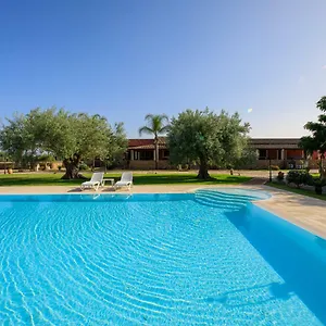  Alloggio per agriturismo Masseria Sant' Elia Italia
